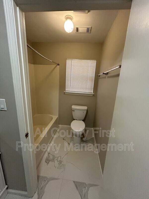 Building Photo - 69 Meldon Ave SE