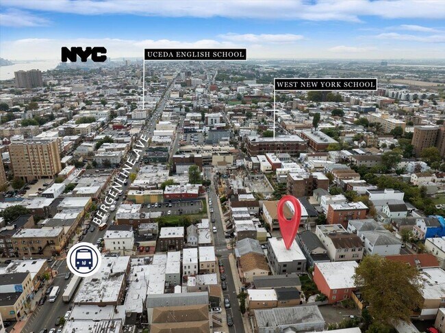 Building Photo - 526 64th St