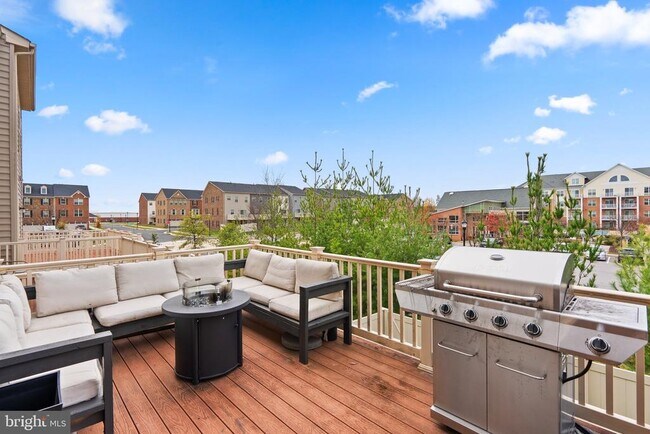 Building Photo - 14407 Sandy Ridge Ln