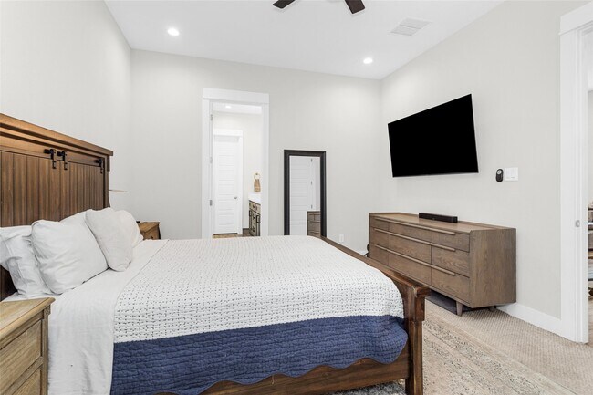 Building Photo - 7707 Nasser Ln