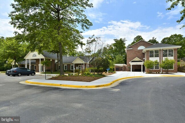 Building Photo - 12102 Greenwood Ct