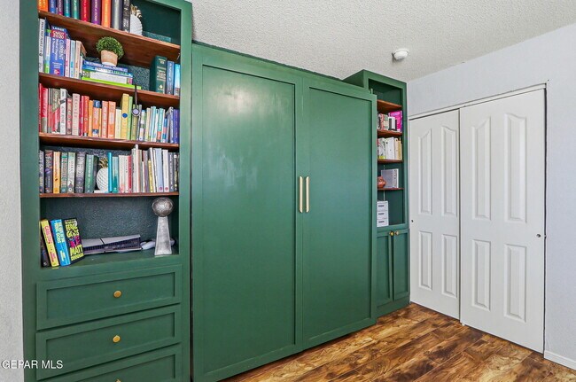 Building Photo - 14181 Tierra Halcon Dr