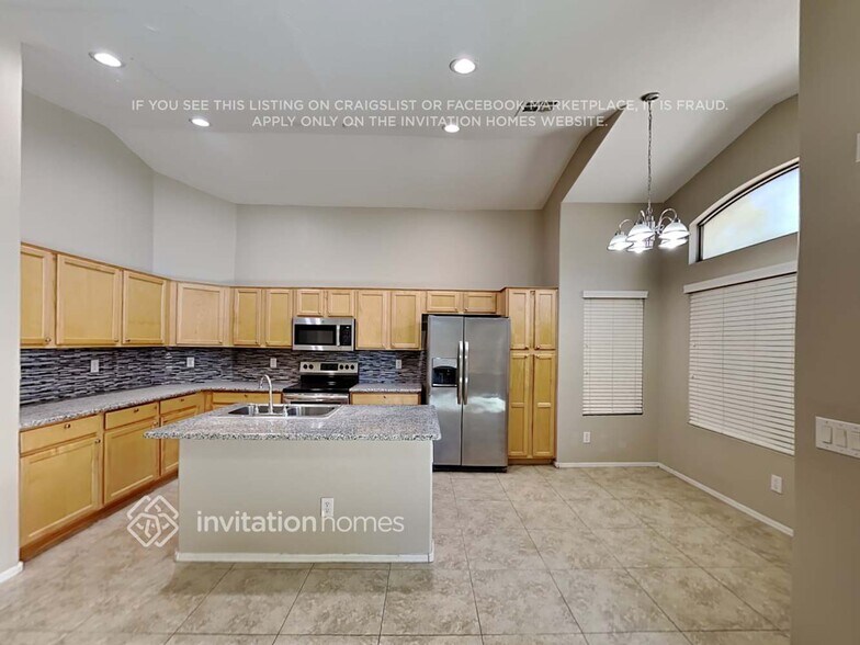 Building Photo - 2629 W Prospector Way