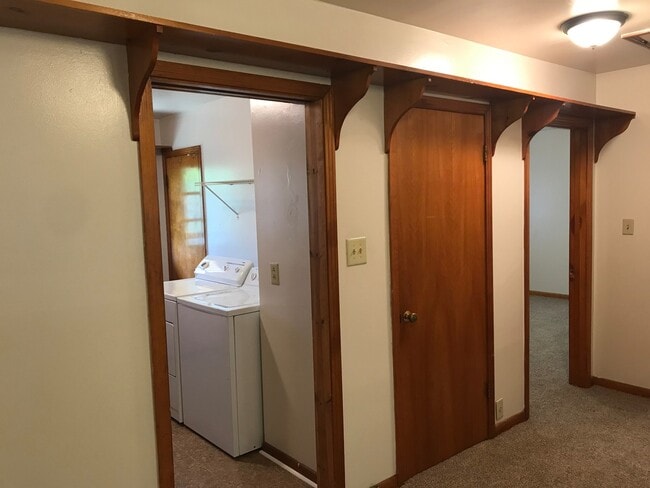 Building Photo - Collinwood Drive-5000