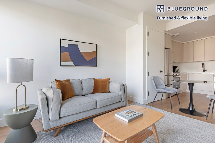 Building Photo - 130 Hope St