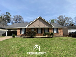 Building Photo - Welcome Home!