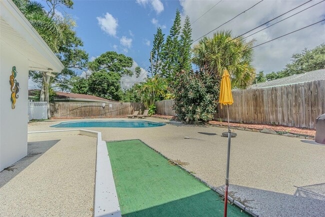 Building Photo - 863 Bay Breeze Terrace