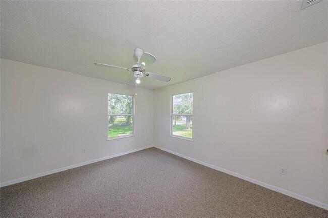 Building Photo - 2417 S 66th St