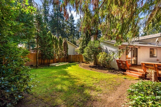 Building Photo - 10716 NE 144th Ct