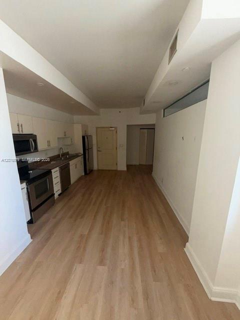 Building Photo - 111 E Flagler St