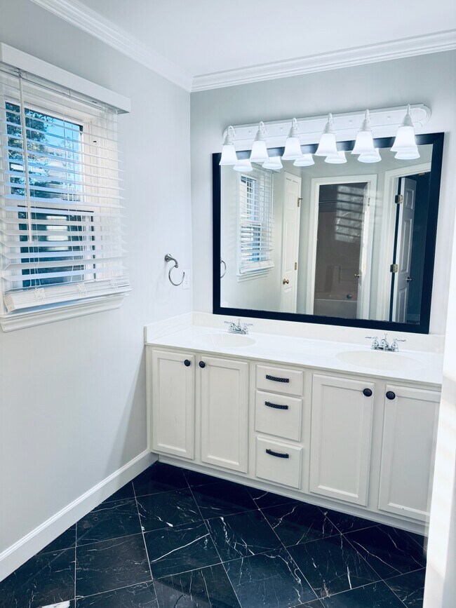 Building Photo - 3213 Terrel Mill Rd