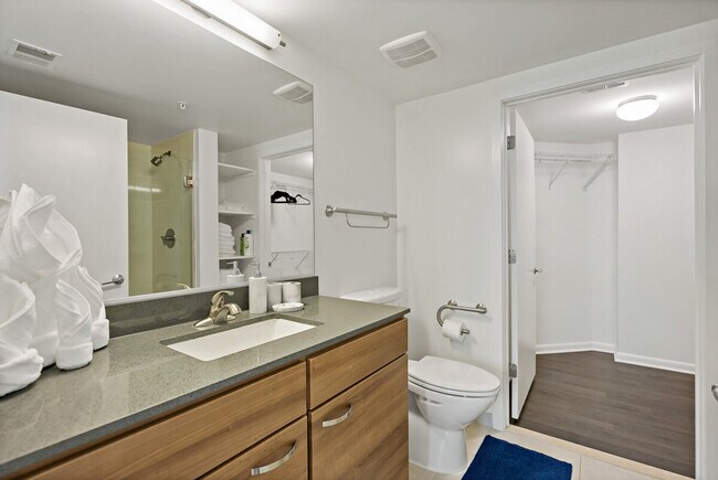 Building Photo - 8520 Tyco Rd