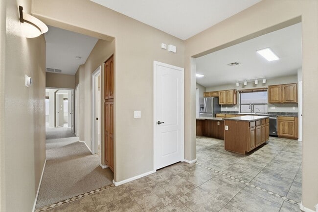 Building Photo - Maricopa Gem! 2,130 SF, Large Kitchen, AZ Room + Golf Course Living