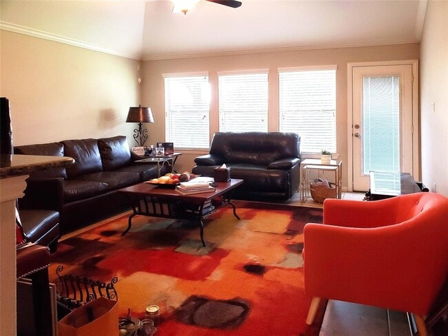 Building Photo - 6715 Rambling Manor Ct