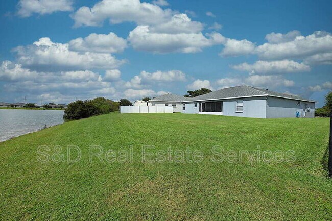 Building Photo - 5179 White Egret Ln