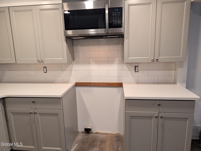 Building Photo - 1731 Ferguson St