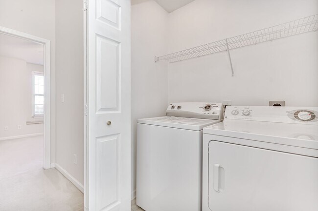 Building Photo - 3555 Crepe Myrtle Ct