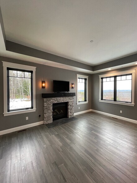 LR with huge windows w/view - 30 Quimby Mountain Rd
