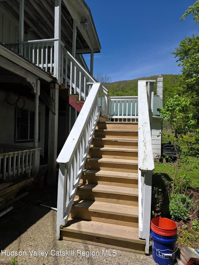 Building Photo - 1253 NY-214