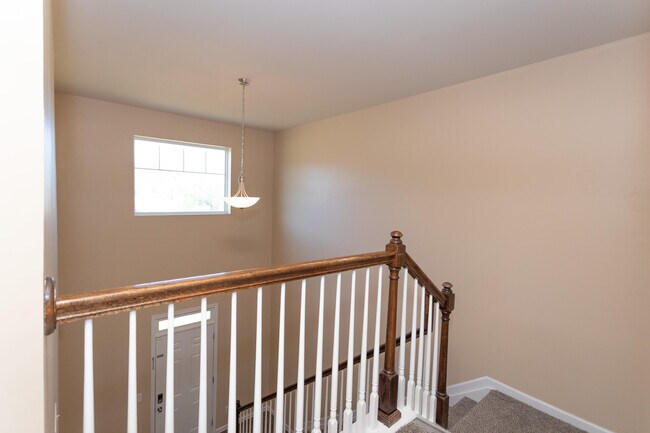 Building Photo - 4632 Southwind Rd