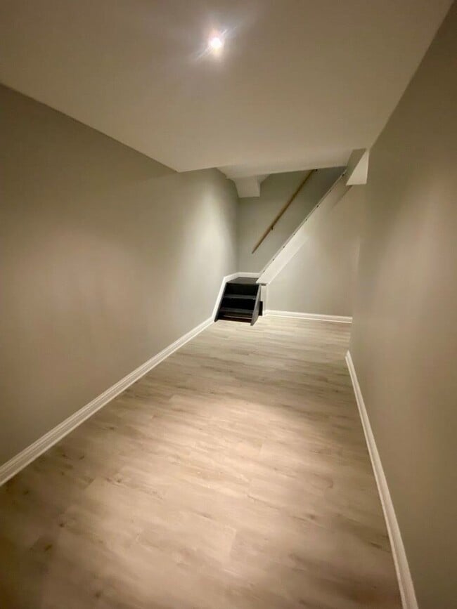 Building Photo - 6 Bed/2.5 Bath Mins. From UC $750/pp ($4,5...