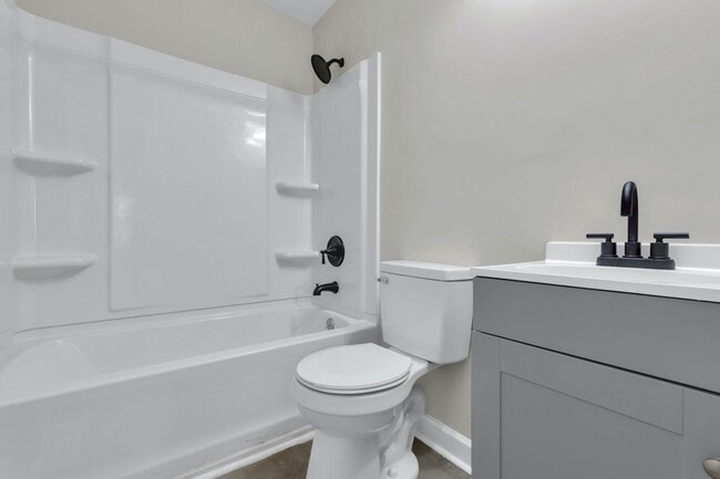 Building Photo - Newly renovated 3 bed, 1 bath ranch