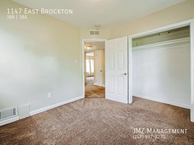Building Photo - 1147 East Brockton-