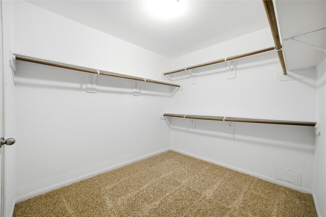 Building Photo - 10322 Urban Oak Trl