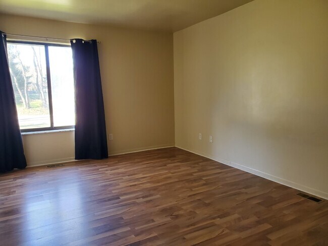 Building Photo - 3472 Scots Pine Way