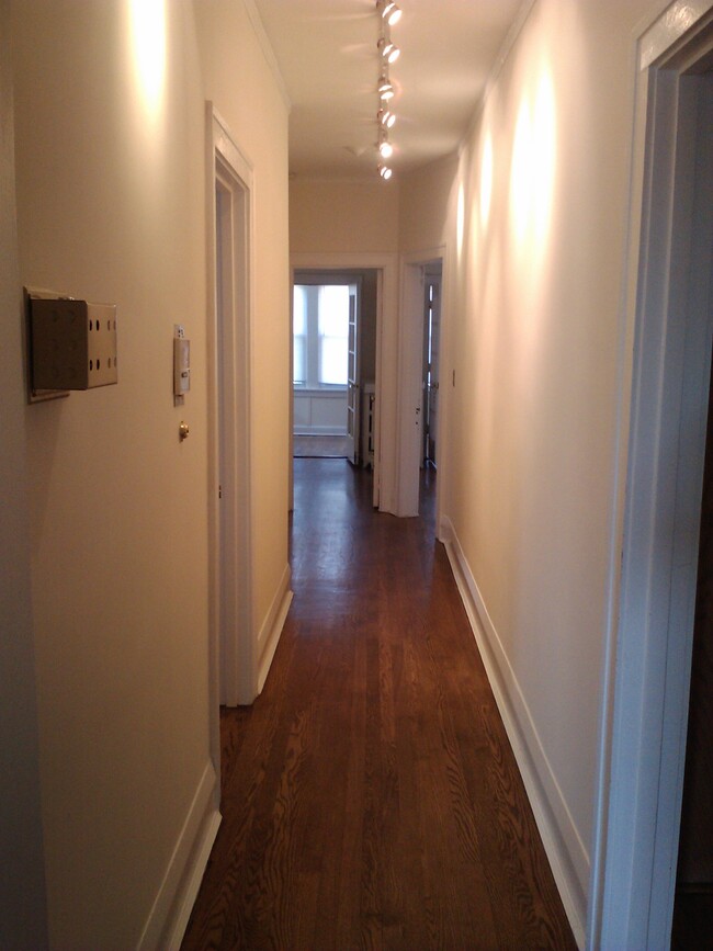 Hallway - 1218 W Columbia Ave