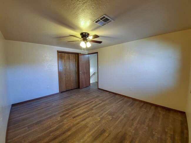 Building Photo - 3 bedroom 2 bath home in Shawnee