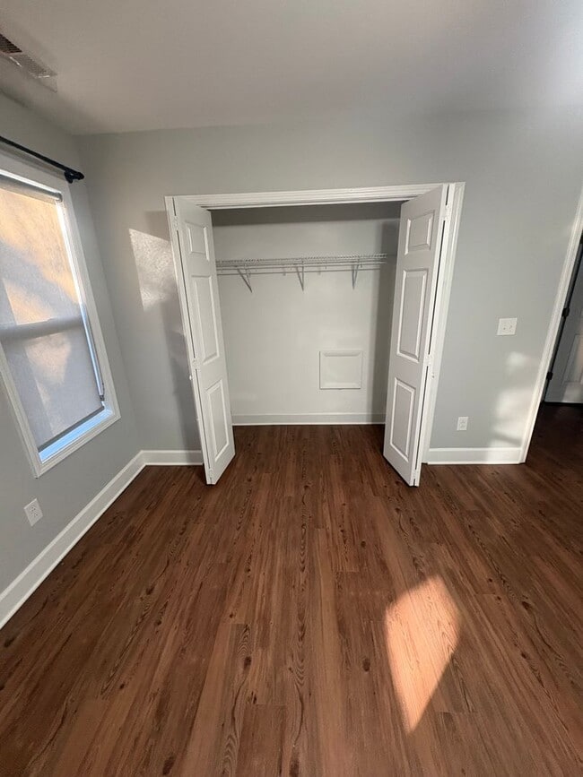 Building Photo - 1414 Ashburton Rd