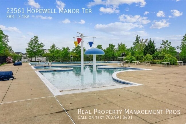 Building Photo - 23561 Hopewell Manor Terrace