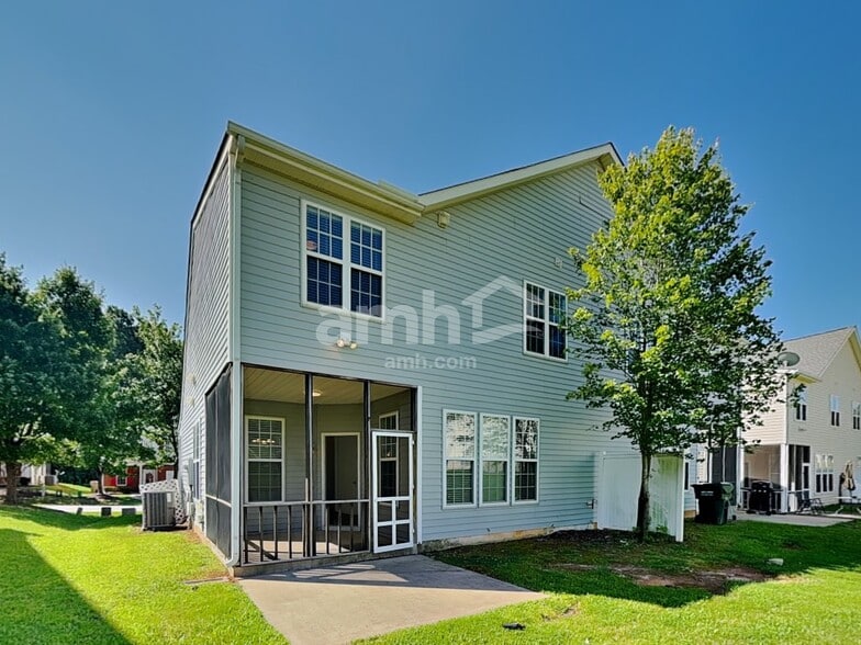 Building Photo - 612 Woodson Dr