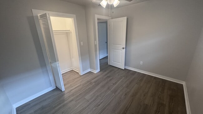 Building Photo - 3503 Division St