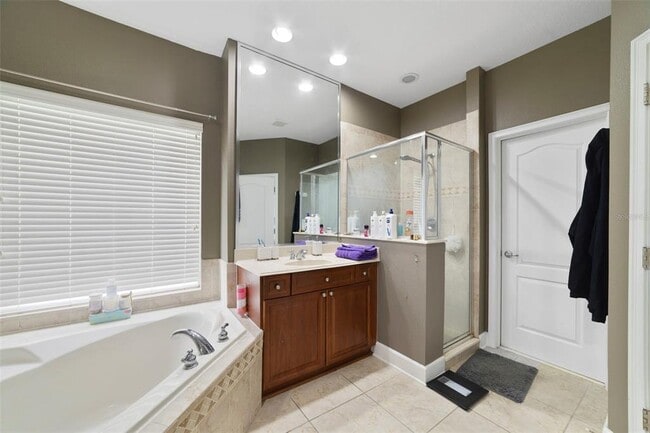 Building Photo - 12803 Holdenbury Ln