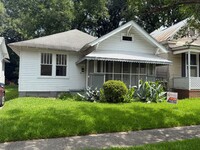 Building Photo - **AVAILABLE NOW**Historic Bungalow 2 Bedroom / 1 Bathroom Home for Rent in Midtown Columbus, GA***