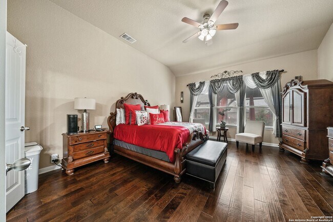 Building Photo - Beautiful 4 Bedroom Home in Turning Stone,...