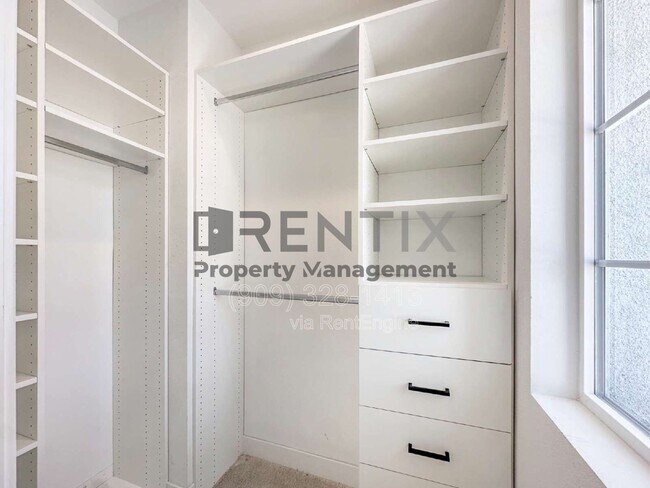 Building Photo - 19206 Blackthorn Dr