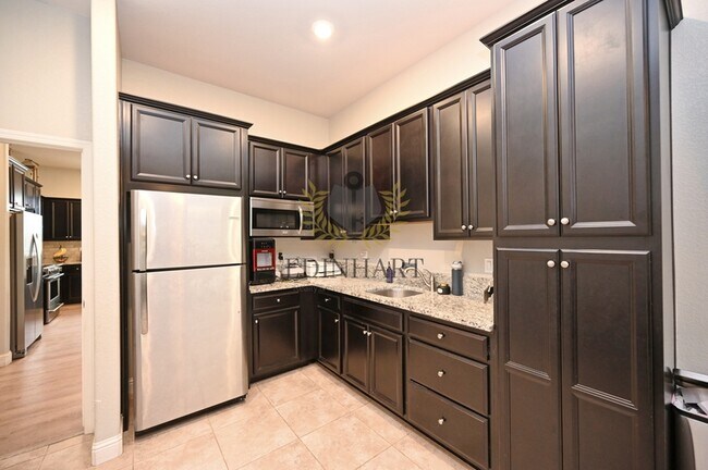 Building Photo - 531 Meridian Ave