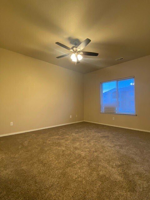 Building Photo - Newly Renovated Condo in Mandalay Villas