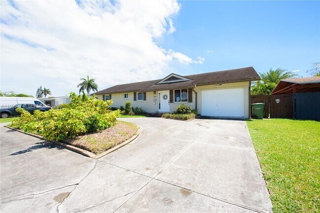 Building Photo - 670 NW 16th St