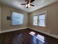 Building Photo - 143 9th St