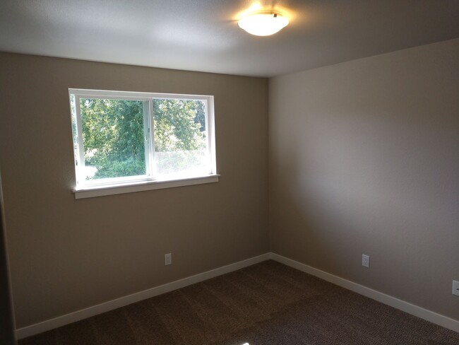 Building Photo - 2235 Electric Ave