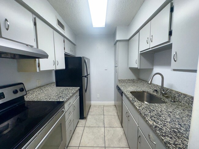 Building Photo - 2BR Condo in Central Altamonte Springs