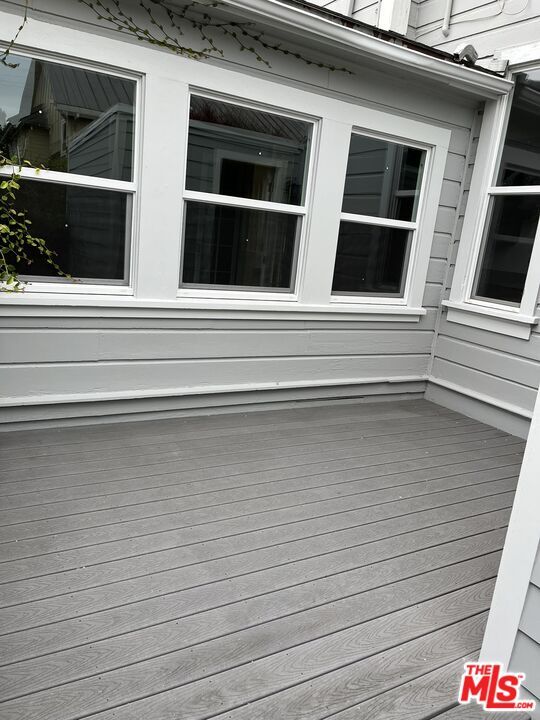 Building Photo - 487 43rd St