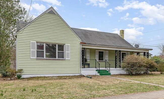 Building Photo - 536 Lansvale St