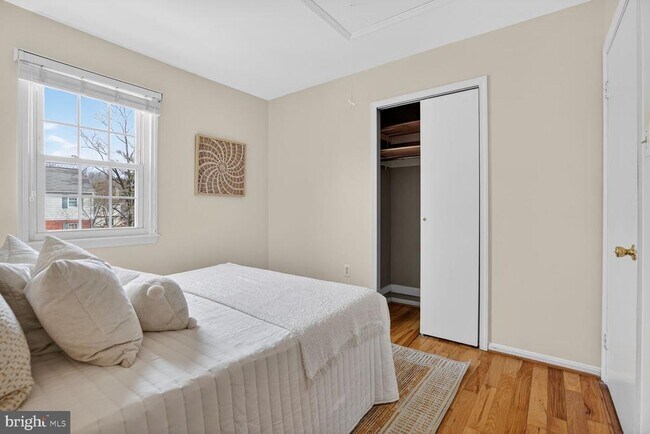 Building Photo - 6015 Ticonderoga Ct