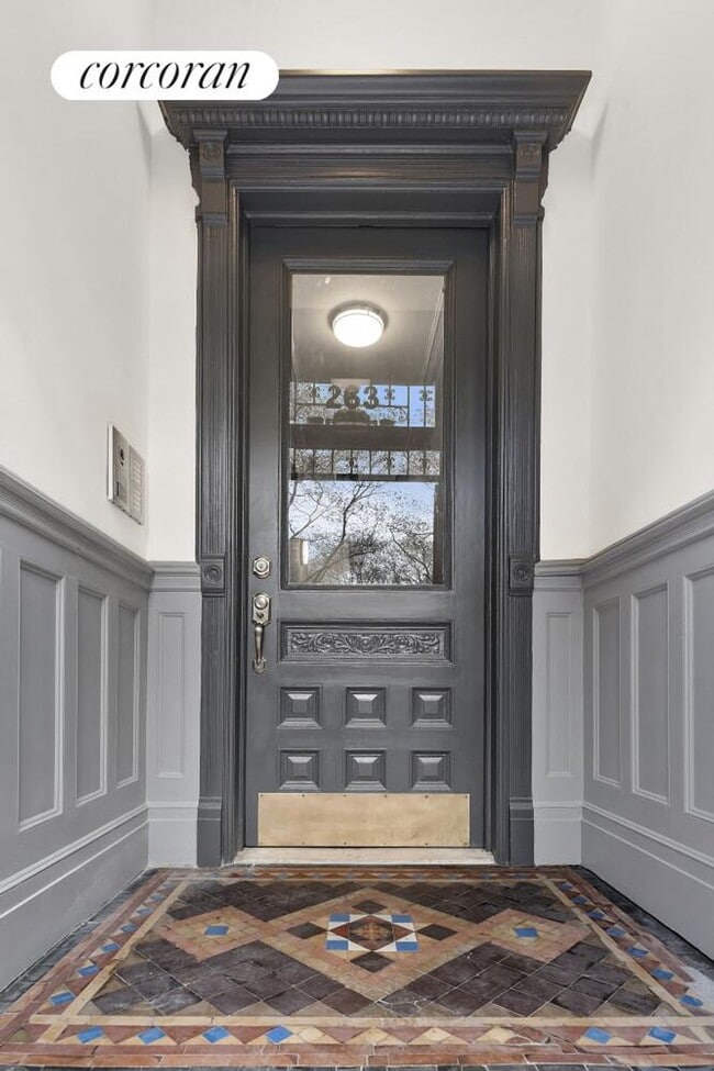 Building Photo - 263 W 131st St