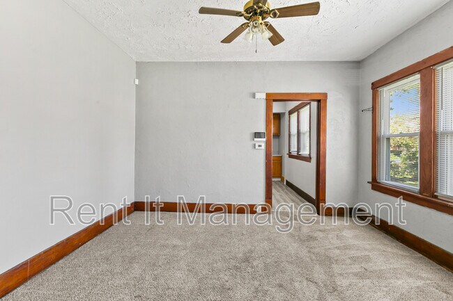 Building Photo - 2820 N 19th Ave